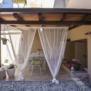 Apartamento With Garden And Free Parking, Pula