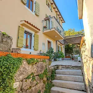 Anamaria Rustic , Mošćenička Draga Kroatië